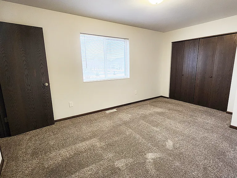 Maple Brook Townhomes — Photo 6