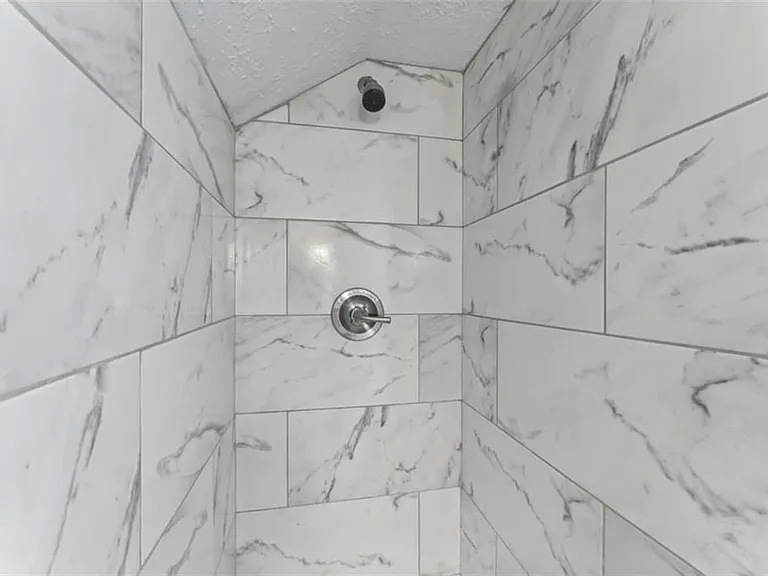 314 Grand Ave — Photo 19