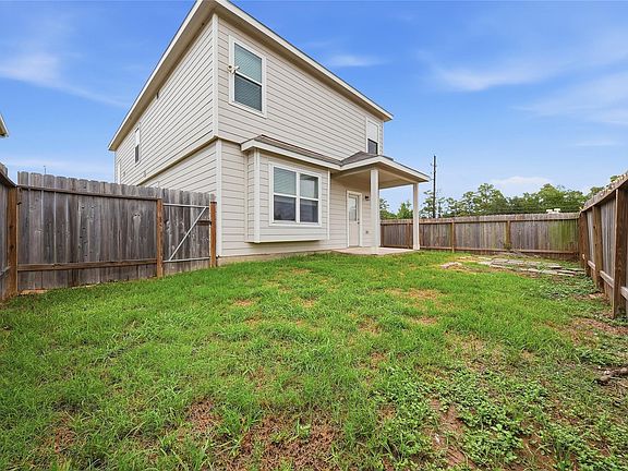 3rd image of 23431 Montague Dr