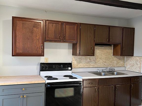 2nd image of 513 1/2 E Chestnut St