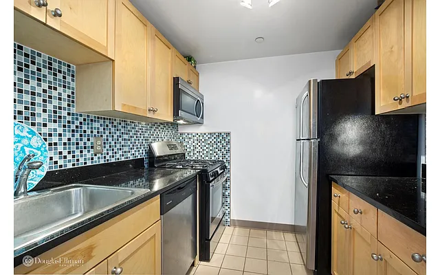 Sold by Douglas Elliman | media 2