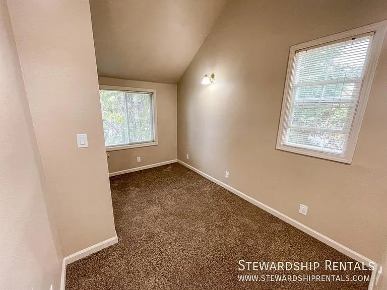 1472 E 19th Ave — Photo 22