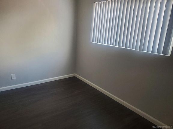 5th image of 1121 Quail St