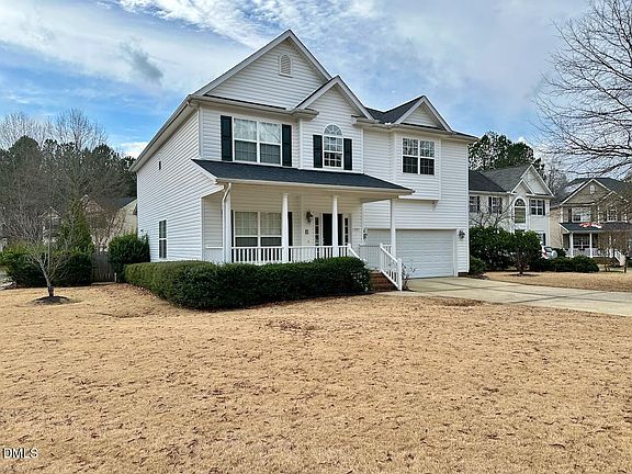 3rd image of 1201 Woodlands Creek Way