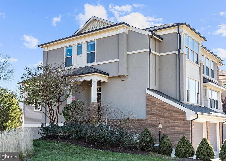 1st image of 23290 Evening Primrose Sq