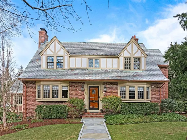 409 Heath St, Brookline, MA 02467