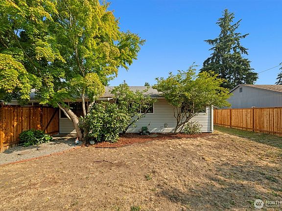 3rd image of 222 SW 305th Street
