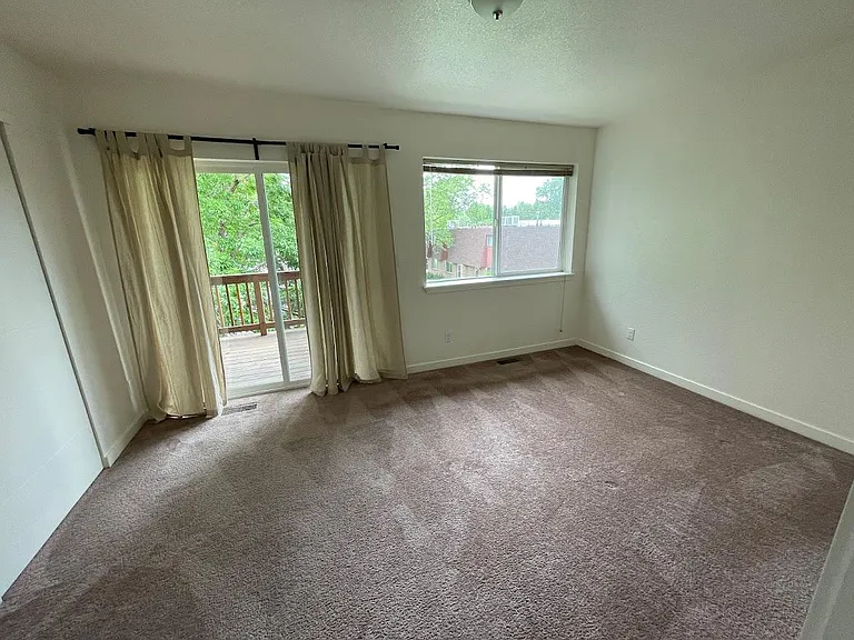 1322 S Coffman St #5 — Photo 7