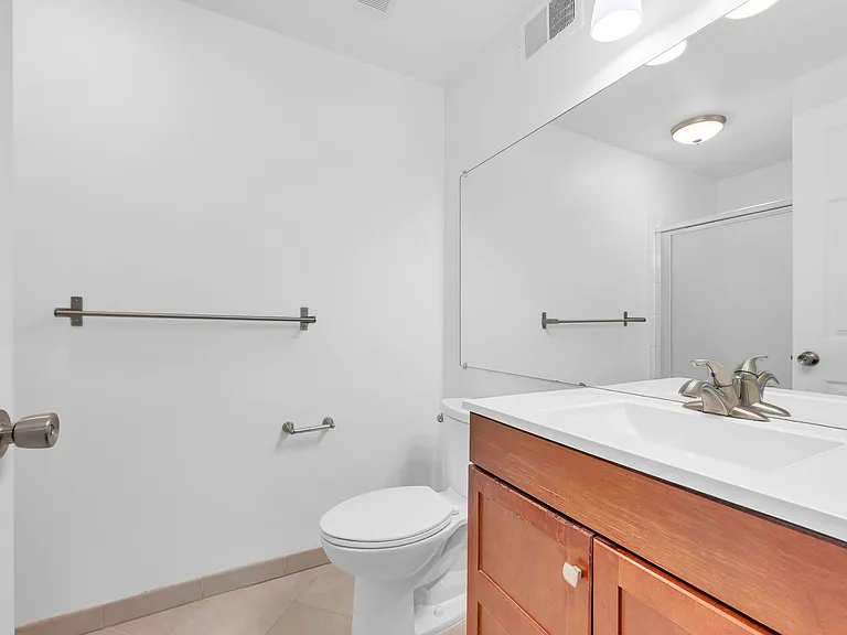 1592 Brentwood Dr — Photo 32