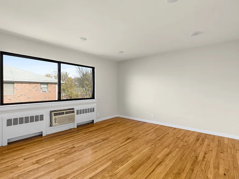 486 Essex St #490 — Photo 3