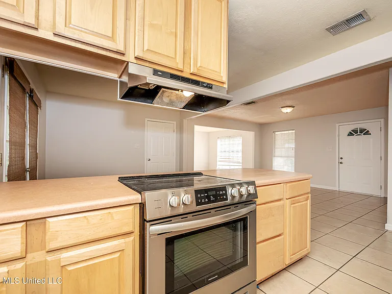 2840 Gardendale Ave — Photo 23