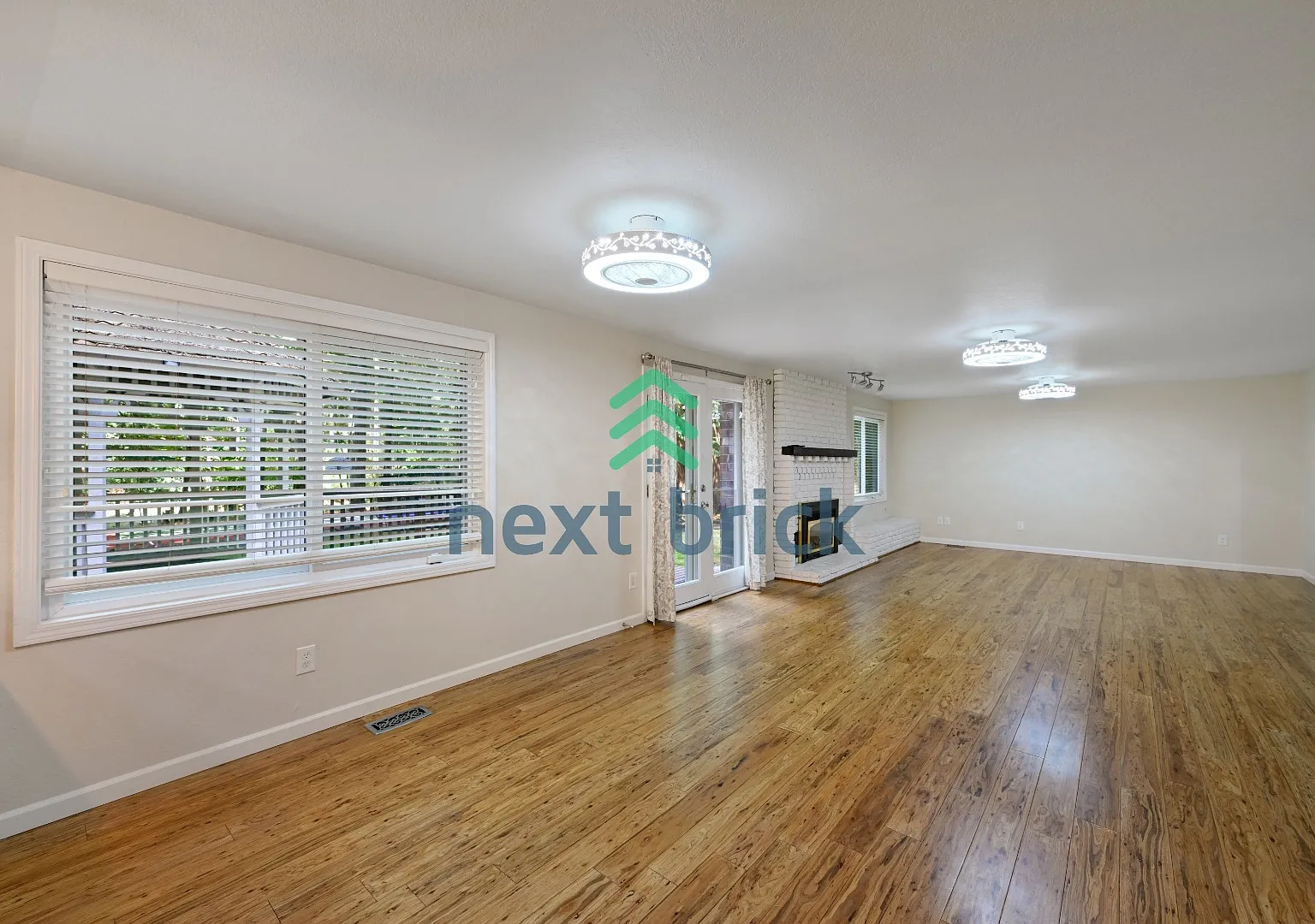 Spacious 5-Bedroom Haven with 3 Full Baths in Redmond Your Dream Home Awaits! — Photo 4