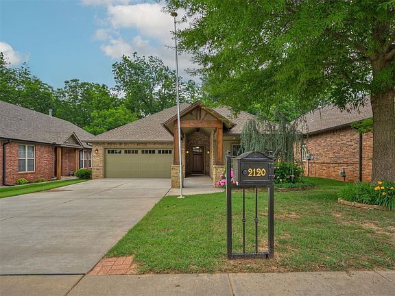 3rd image of 2120 Turtle Creek Dr