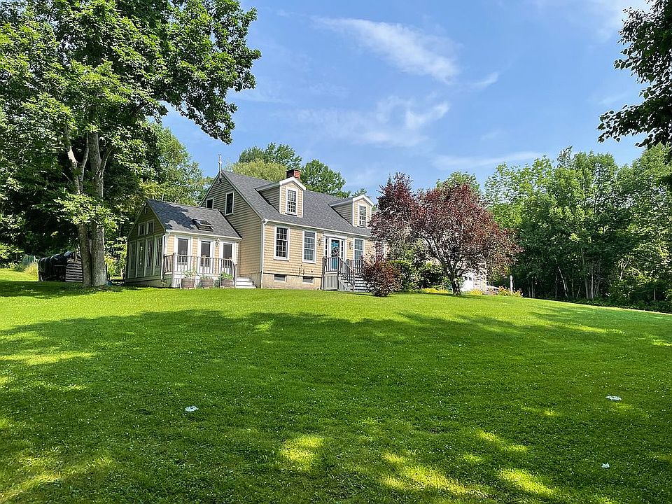 2nd image of 27 Clay Brook Rd