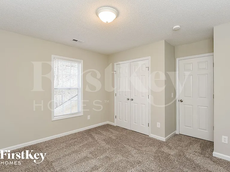 60 Cyra Ct — Photo 9