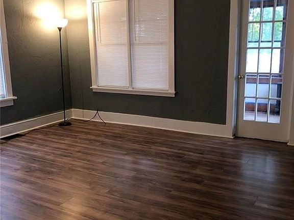 4th image of 110 S Transit St