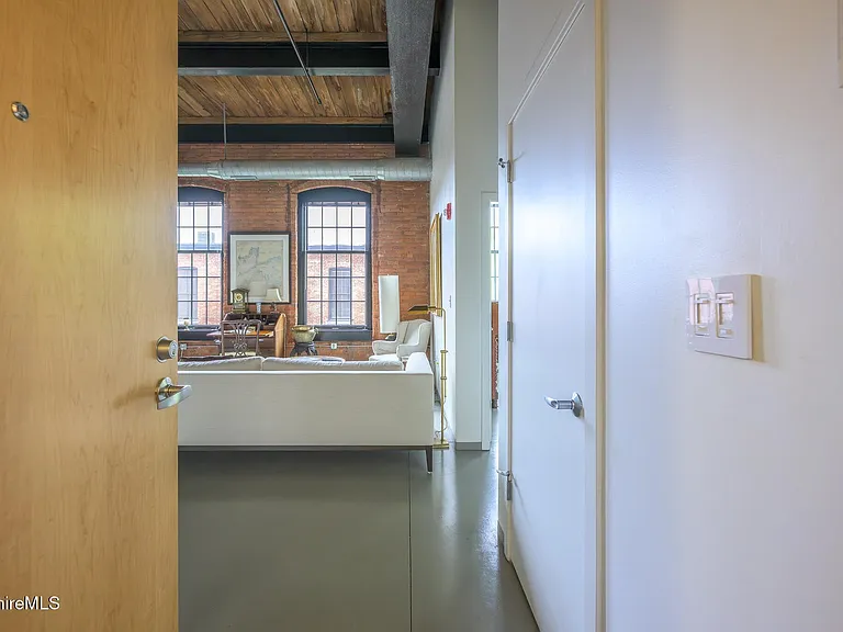 160 Water St #210 — Photo 4