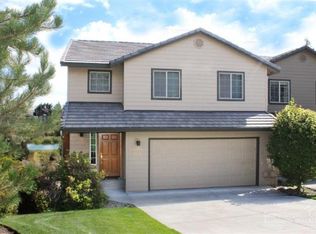 3186 NW Quiet River Ln, Bend, OR 97703