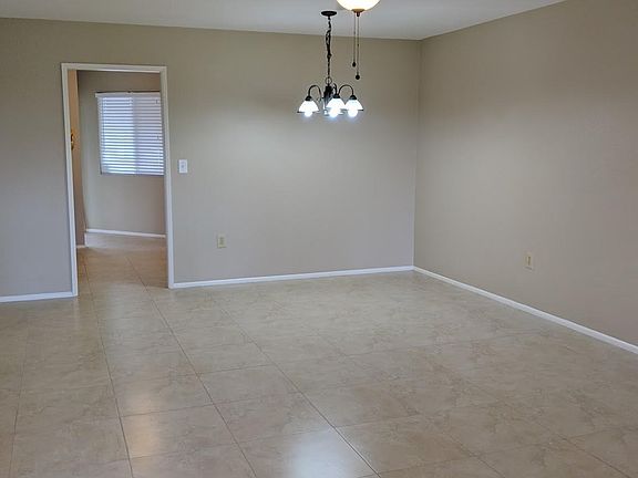 4th image of 13670 N Newcastle Dr