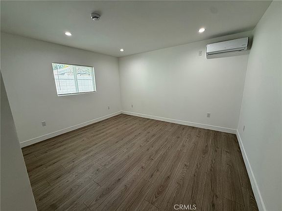 5th image of 10018 Aqueduct Ave