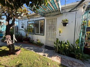 19521 Friar St, Reseda, CA 91335