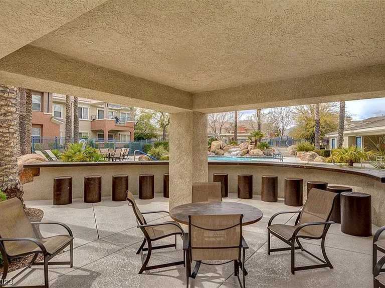 821 Titan Peak Pl — Photo 40