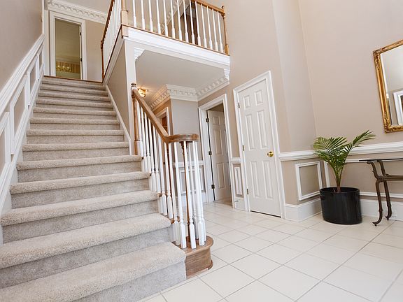 4th image of 2470 Bangor Ct