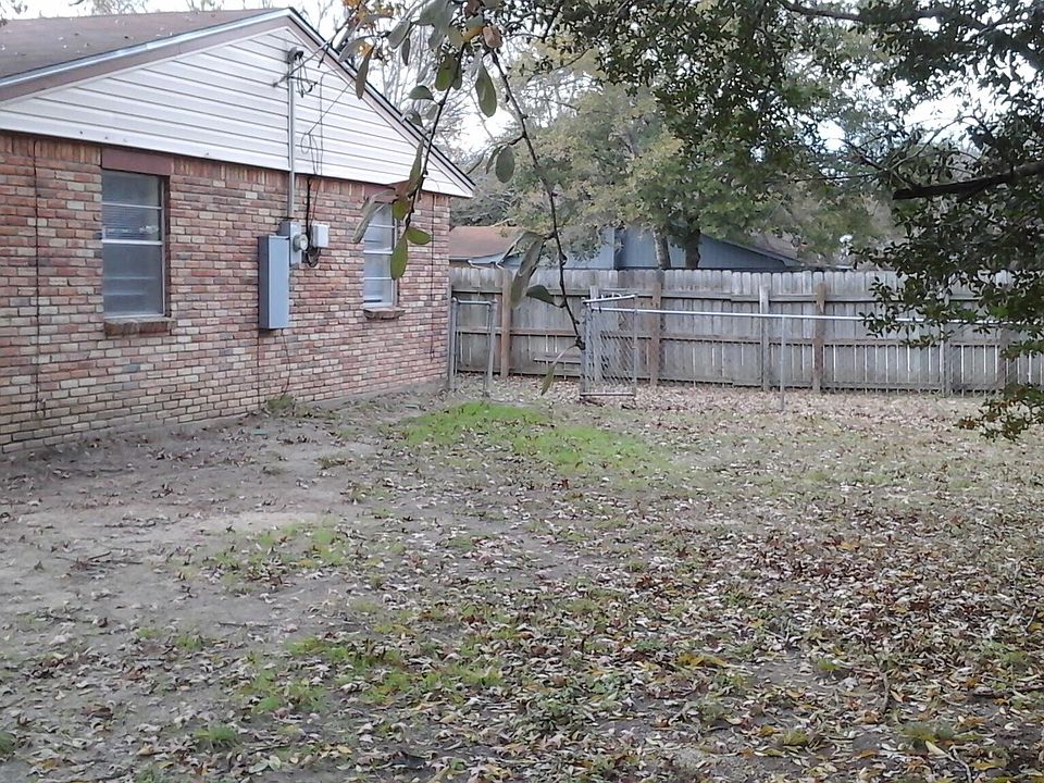 1st image of 4201 Green Valley Dr