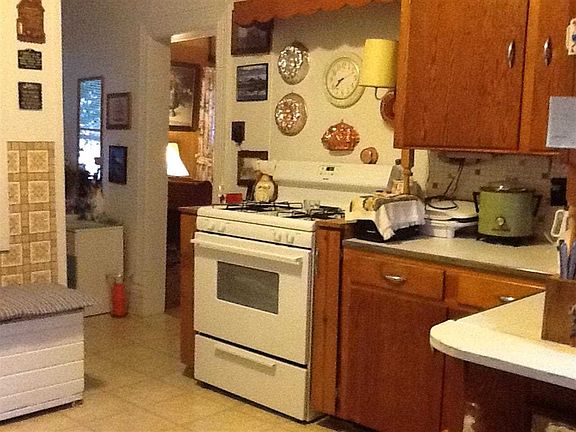 5th image of 205 N Price St
