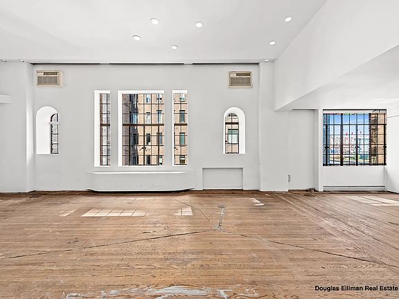 3rd image of 444 E 52nd St #8A8B