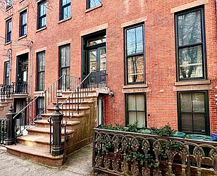 213 7th Street