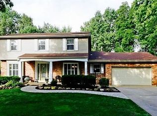 15629 Sugarridge Ct, Chesterfield, MO