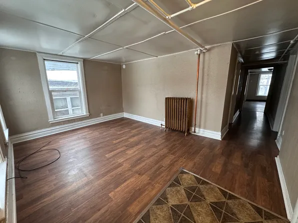 132 E Main St #1, Negaunee, MI 49866