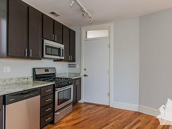 3rd image of 2229-2231 W Wilson Ave #2231-2