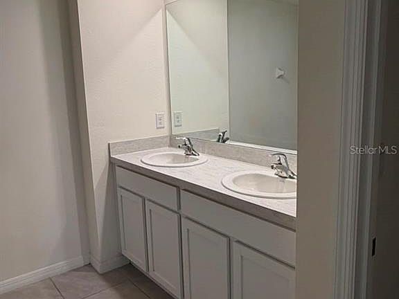 3rd image of 8735 SW 46th Ave