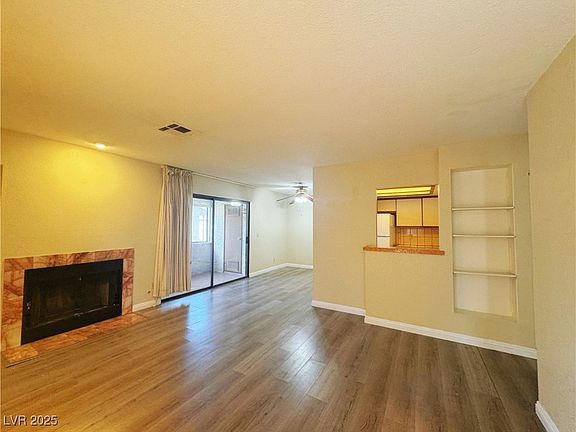 5th image of 1333 Del Mar St #202