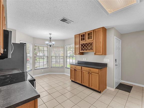 5th image of 4002 LEVONSHIRE PLACE