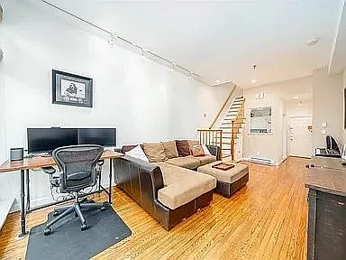 232 Monroe St #2FS — Photo 2