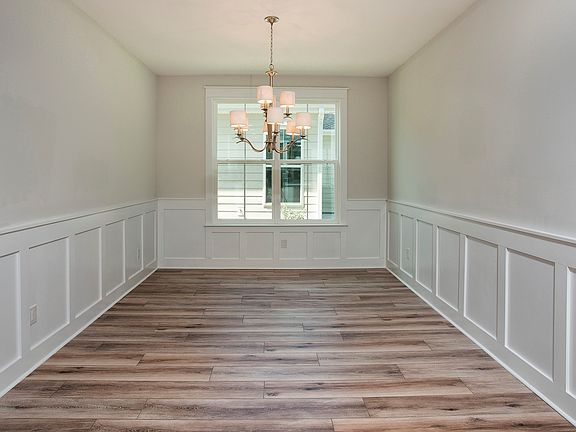 Elegant dining room