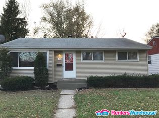 8203 W Muriel Pl, Milwaukee, WI 53218