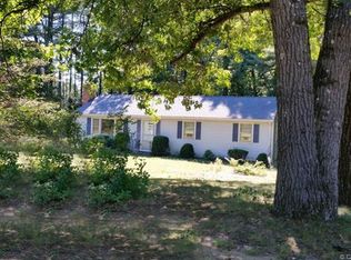 21 Oakwood Dr, Granby, CT 06035