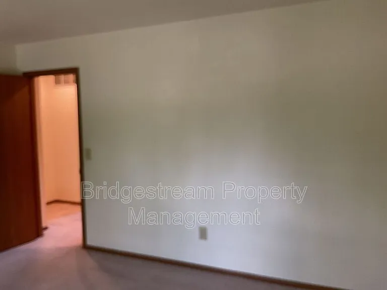 4595 Burchdale St — Photo 19
