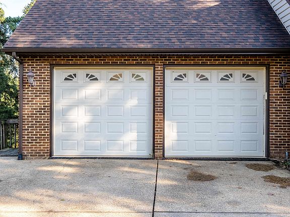 4th image of 1404 Cumberland Dr