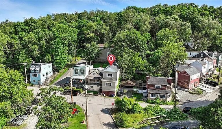 2505 Gable St — Photo 3