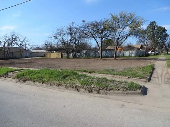 5th image of 1802 N 6th St