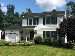 27 Ridge Run Rd, Sellersville, PA 18960