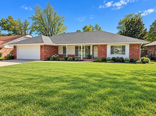 1308 Devonshire Ct, Edmond, OK 73034