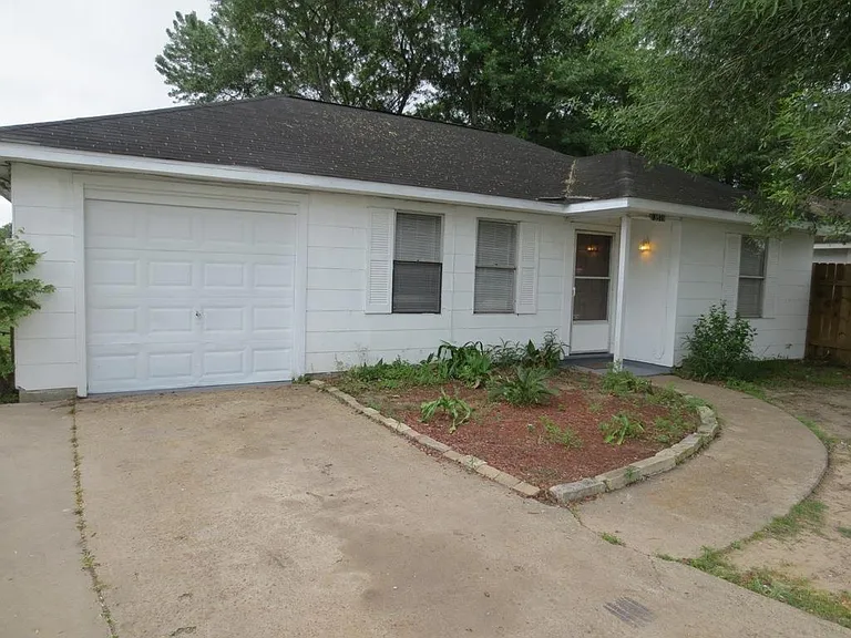13519 Furman Rd — Photo 1