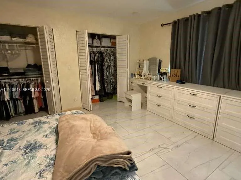 5740 SW 57th Way — Photo 9