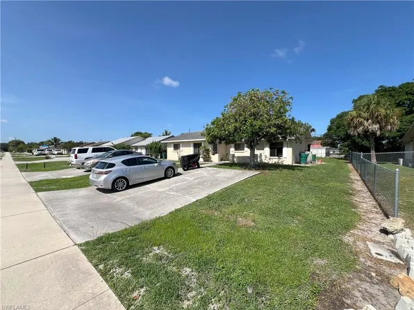 2129 46th TER SW, NAPLES, FL 34116